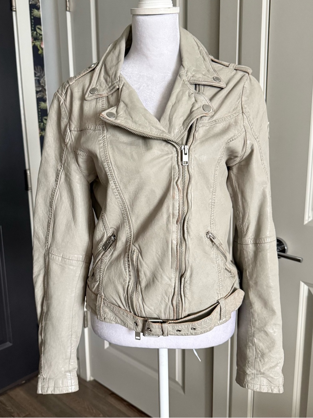 Mauritius Classic Fit Leather Moto Jacket in Light Gray Size 10